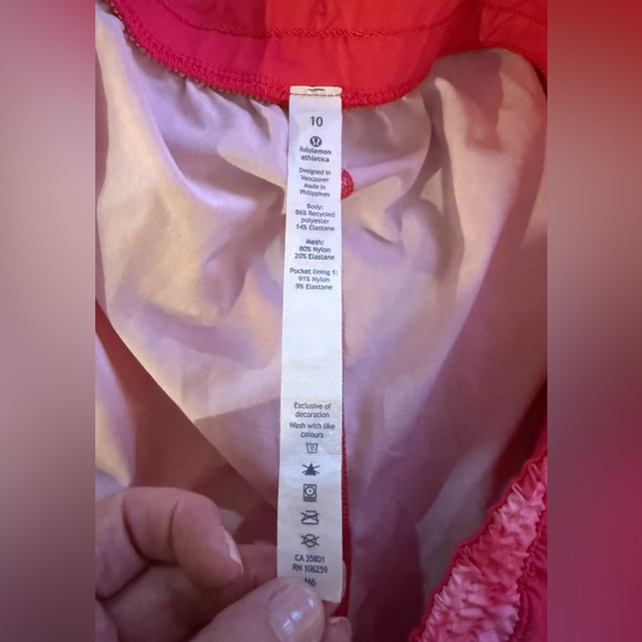 Lululemon Beat The Heat Shorts Tidal Trip Boom Juice Pink Size 10 | 2016 Retired - Picture 11 of 12